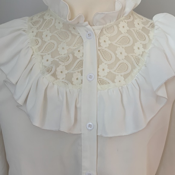 Button down blouse - Picture 3 of 8